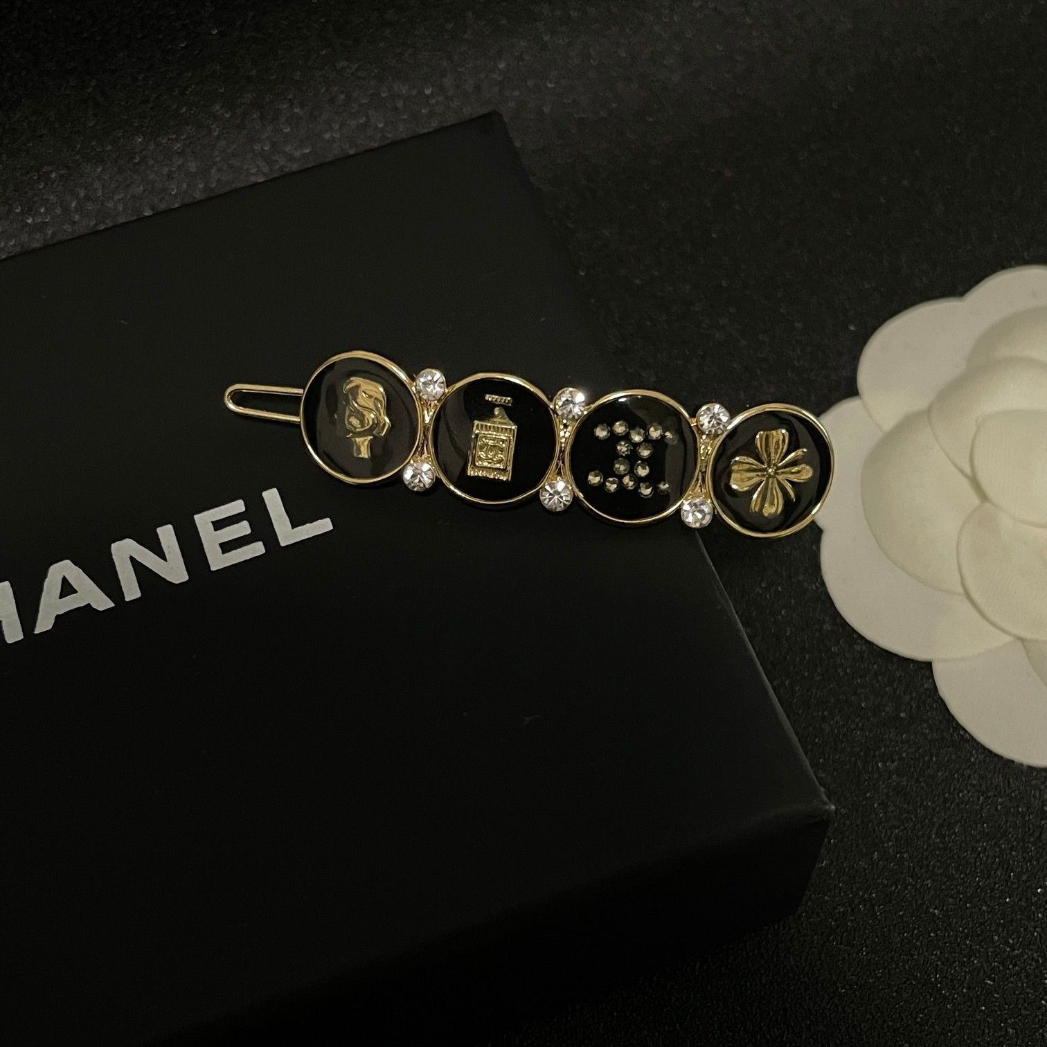 今日特価】CHANEL 最新モデル ヘアピン レディース ファッション