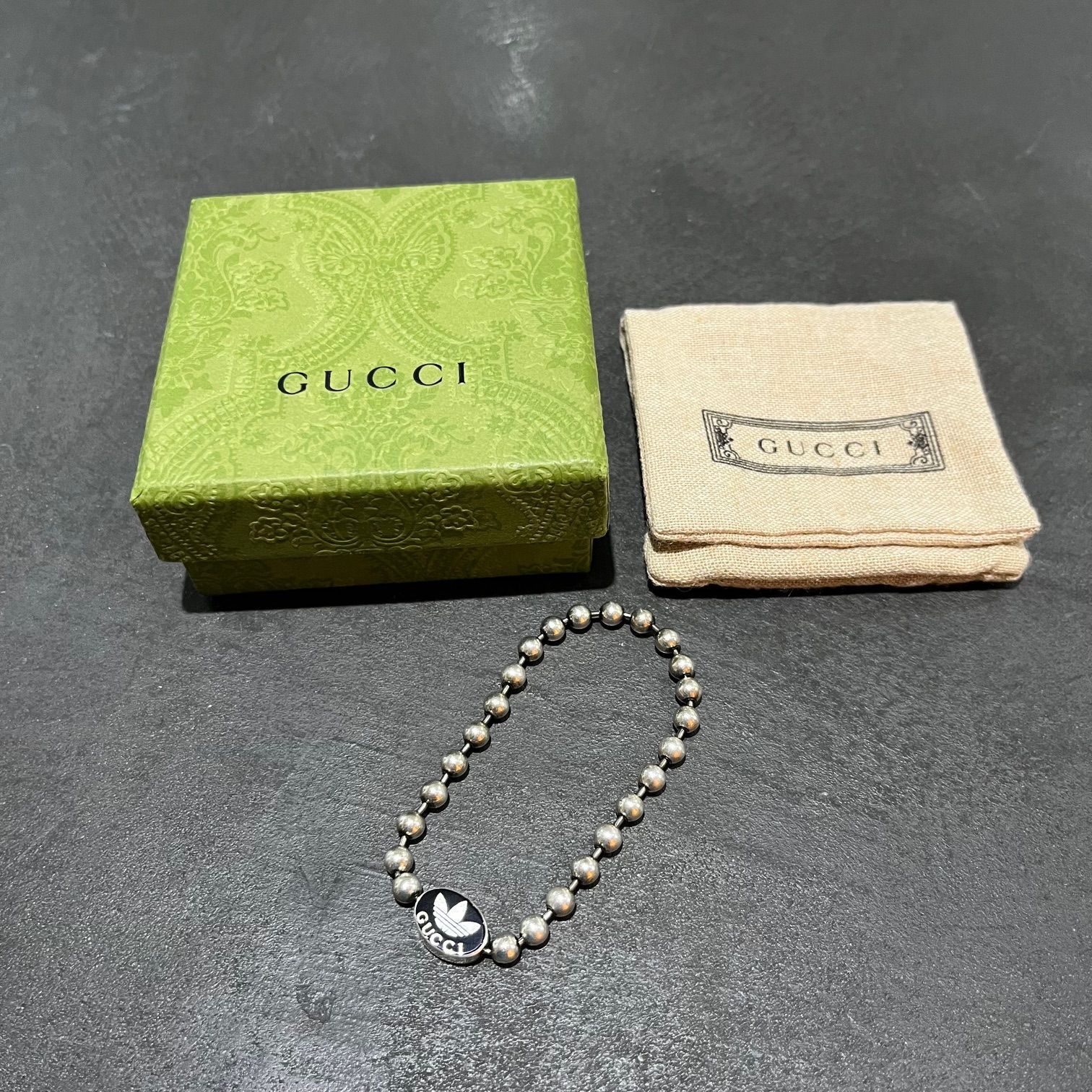 GUCCI adidas コラボ　ブレスレット　ボールチェーン 名東】【GUCCI】グッチ アディダス コラボ ブレスレット トレフォイル