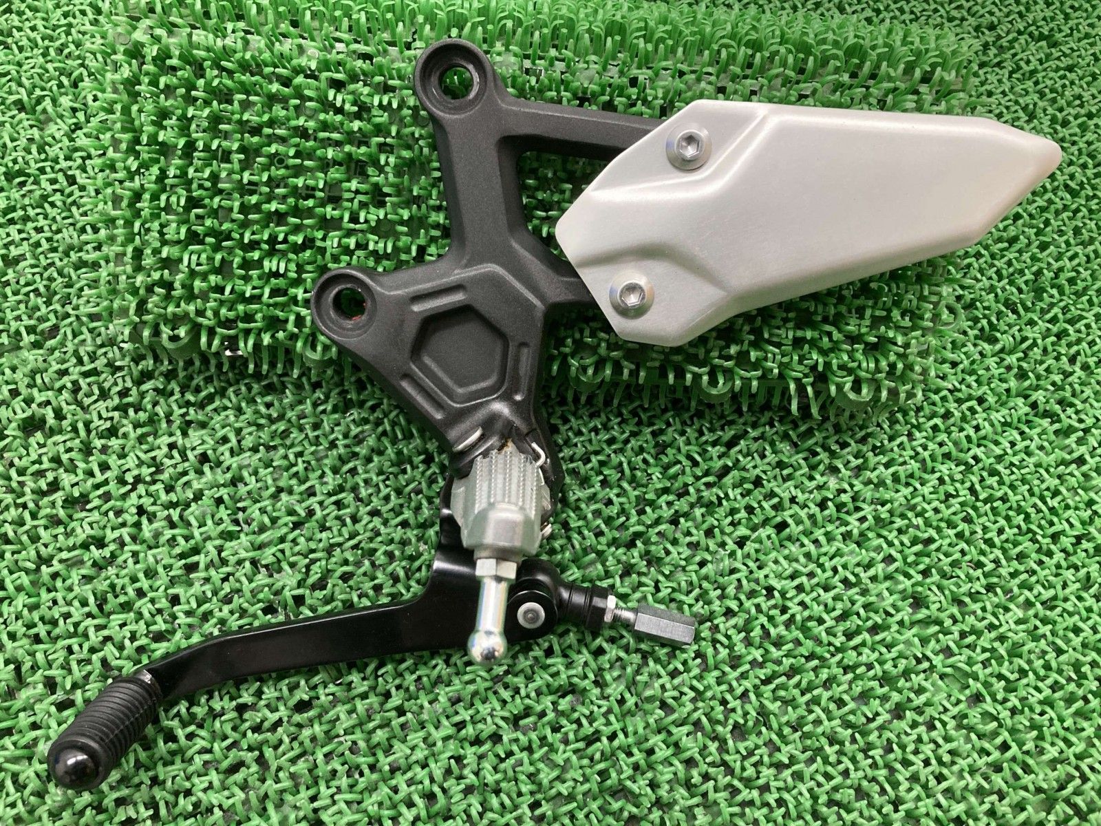 ZX-25R ステップ 左 SKT カワサキ 純正 バイク 部品 ZX250E シフトペダル ペグ ヒールガード コケキズ無し 車検 Genuine Nr