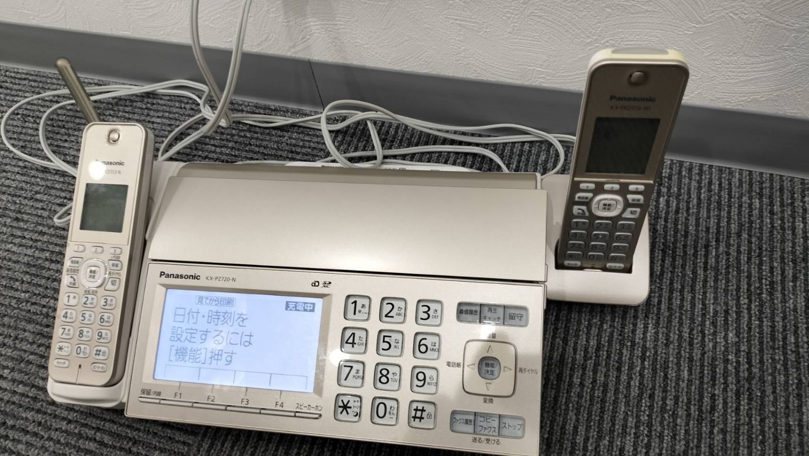 Panasonic パナソニック 電話機 KX-PZ720 子機付き