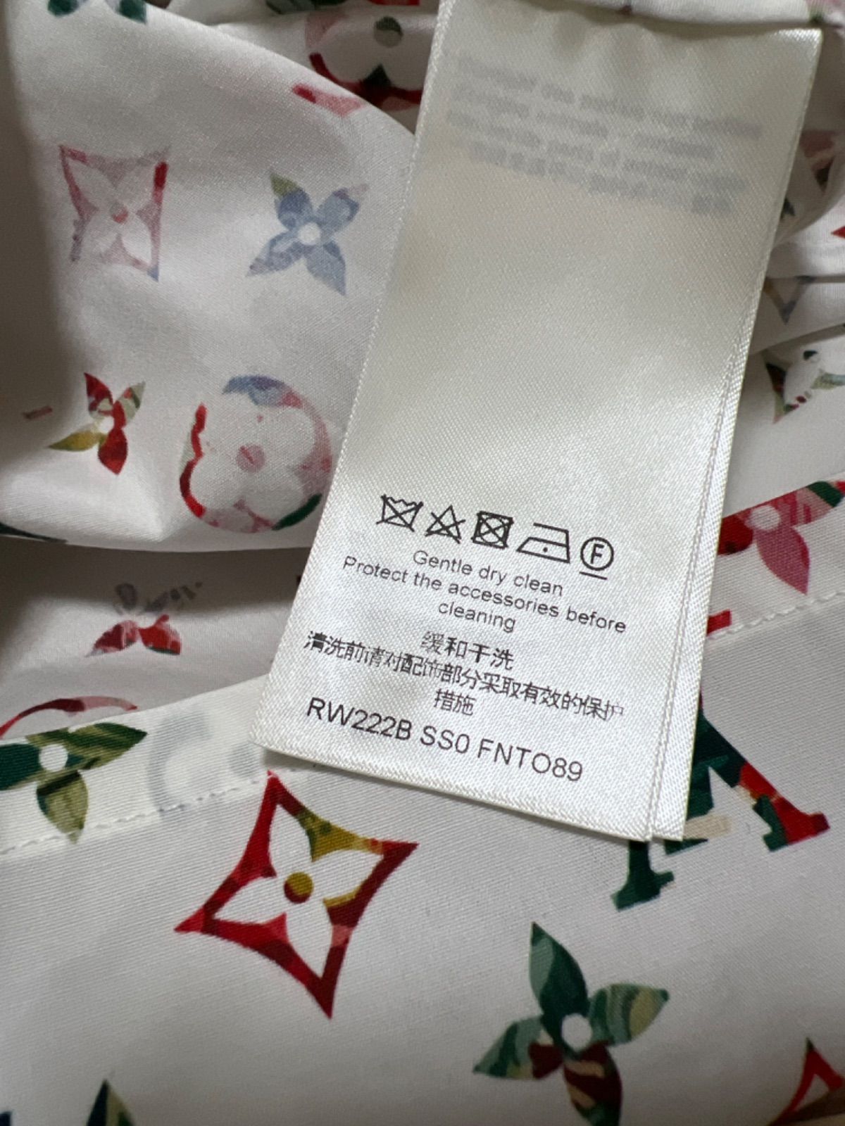 ルイヴィトン　ヴィンテージフラワースカーフ　モノグラム　シャツ　新品未使用　38 ルイヴィトン LVヴィンテージフラワースカーフモノグラム シャツ