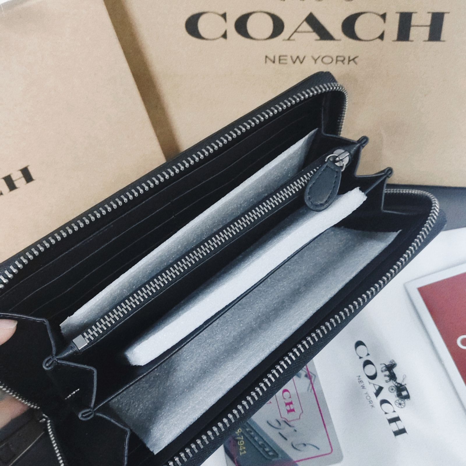 COACH】コーチ レディース 財布 リンゴ柄 ブラウン 長財布 アウトレット品 F86093 - メルカリ