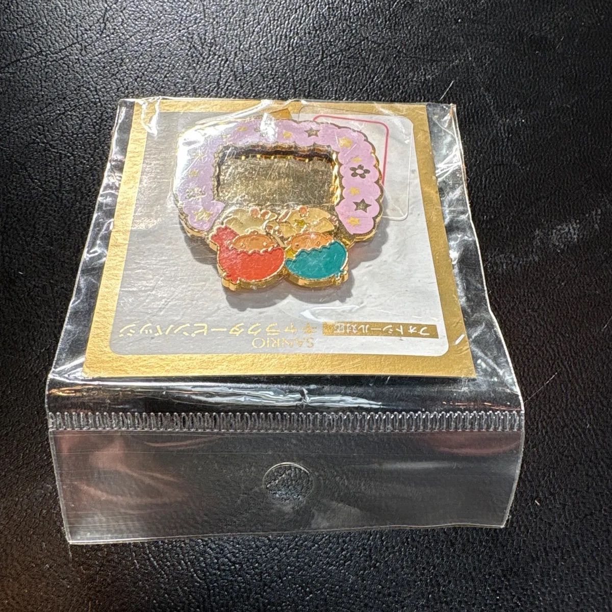 未使用 キキララ 虹ピンバッジ ピンズ 2001年 レトロ リトルツインスターズ 未使用 キキララ 虹ピンバッジ ピンズ 2001年 レトロ リトル