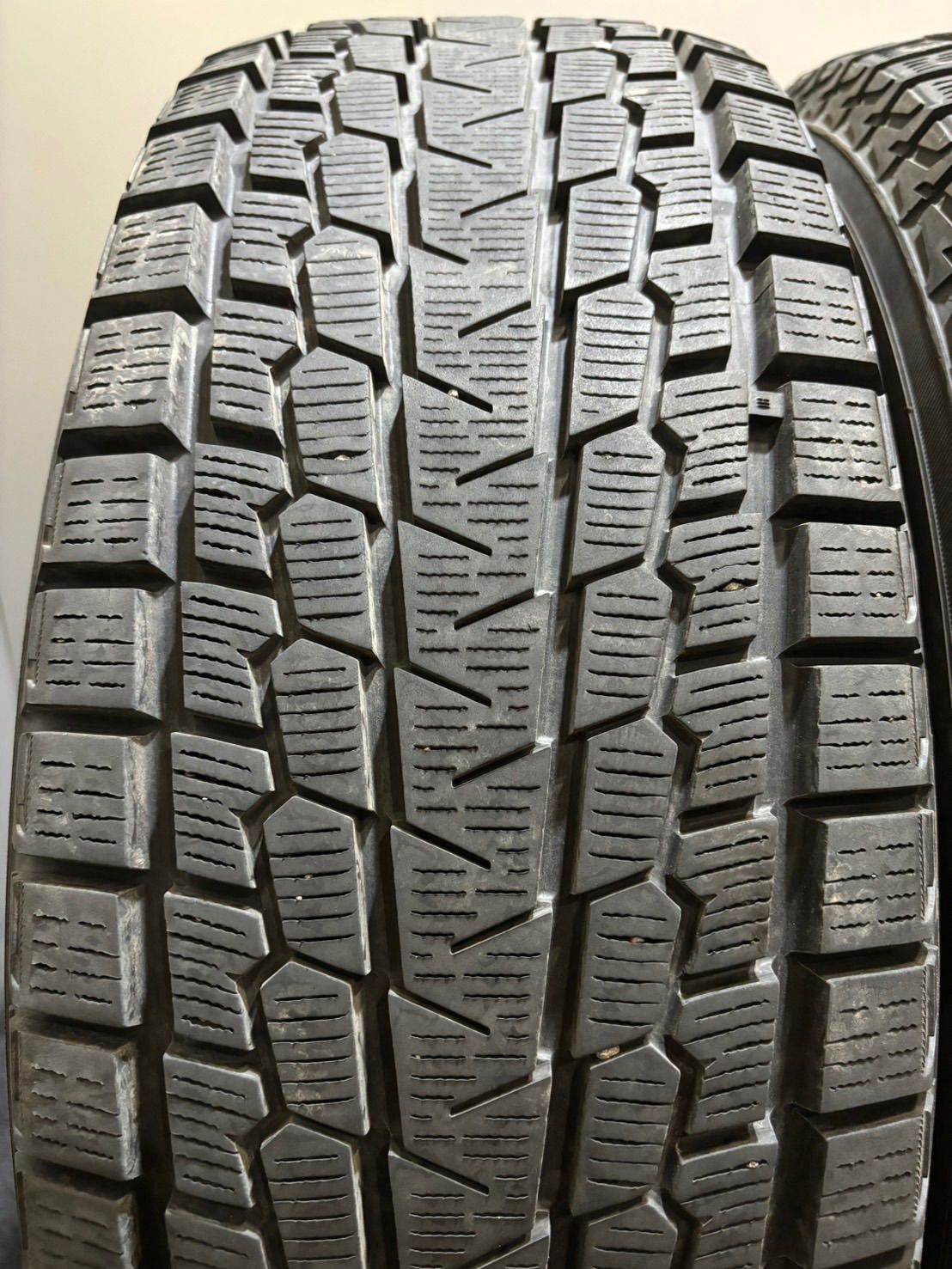 ★225/65R17 YOKOHAMA/ice GUARD G075 18年製 スタッドレス バリ山 4本 ヨコハマ アイスガード ハリアー RAV4 エクストレイル (南10-F778)