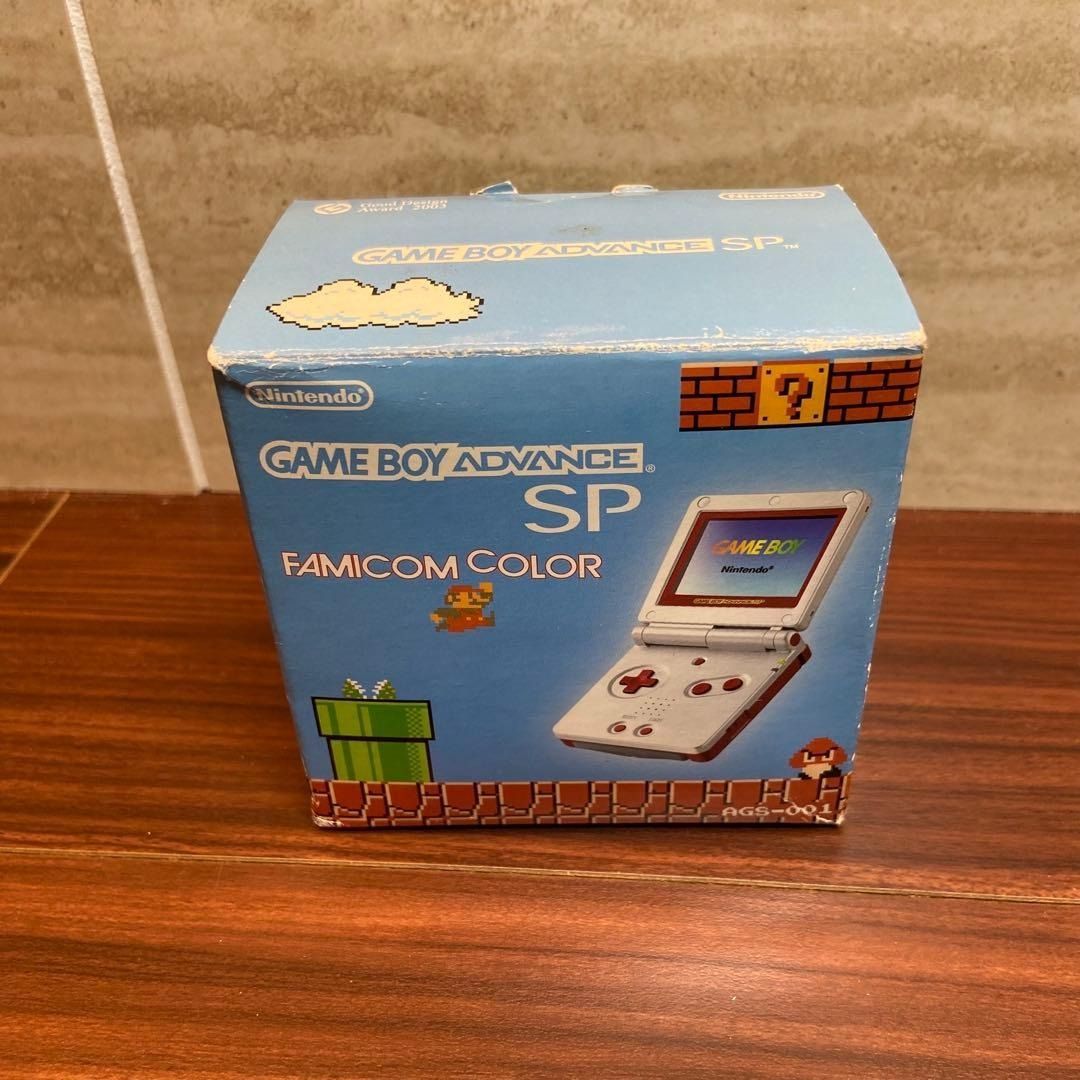 ゲームボーイアドバンスSP 本体 ファミコンカラー ほぼ 3940