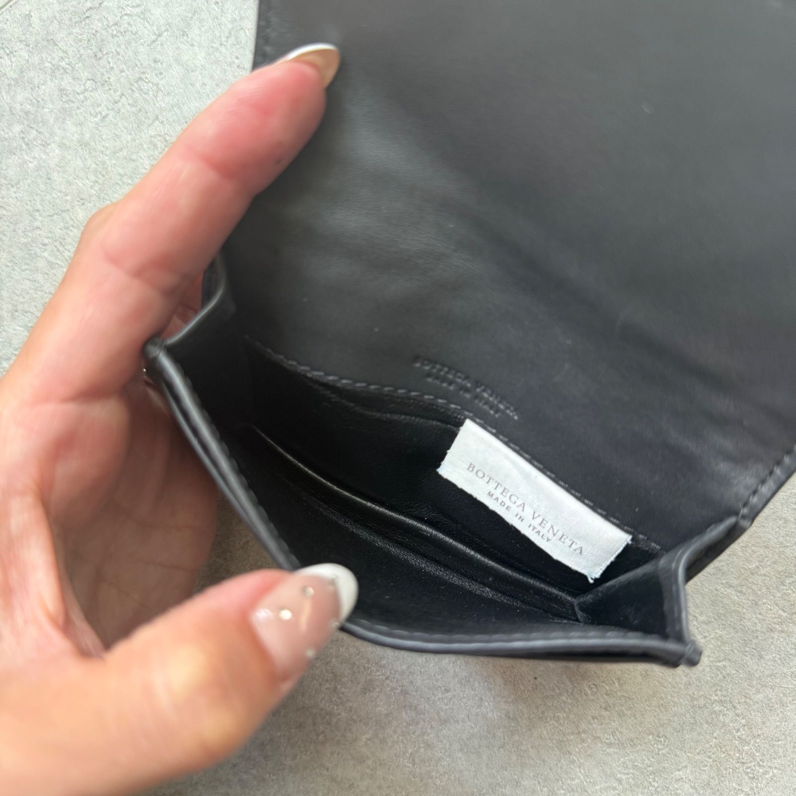 【✨極美品✨】 ボッテガヴェネタ イントレチャート 名刺入れ ブラック×グレー BOTTEGA VENETA ボッテガヴェネタ イントレチャート 名刺入れ