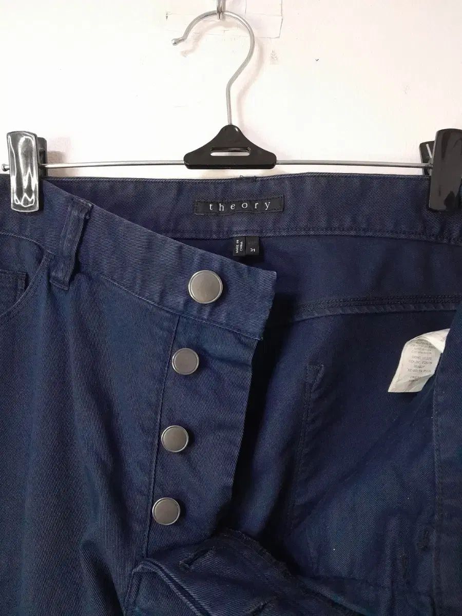 theory luxe ネイビーパンツスーツ 新品】Theory ネイビー パンツ theory luxe ネイビーパンツスーツ