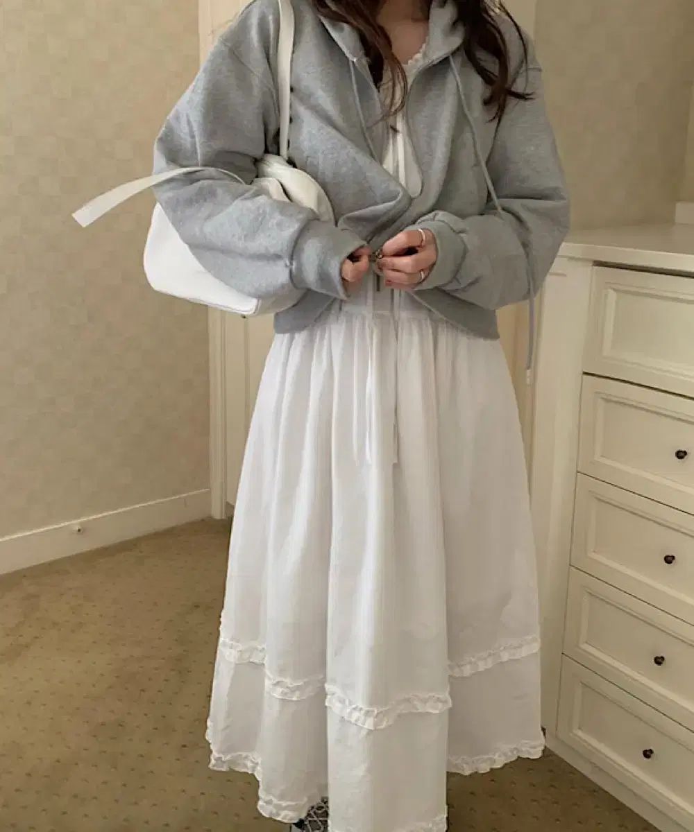  PrettyYoungThing スティッチ フードジップアップ pyt パーカー トップス