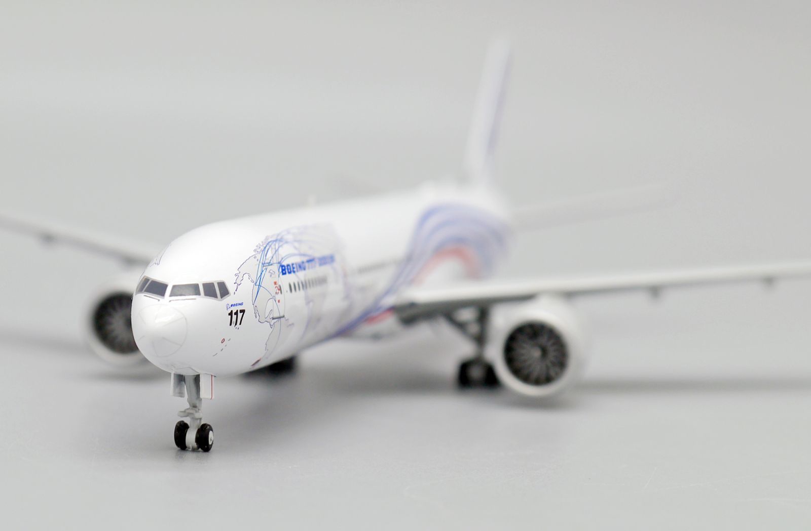 ボーイング 777-300ER N5017V ハウスカラー 1/400 Aviation 400 777-300ER ボーイング ハウスカラー N5017V 1/400 [AV4092]