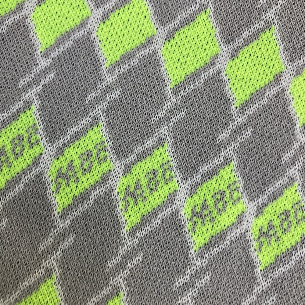 ニットセーター ロゴ総柄