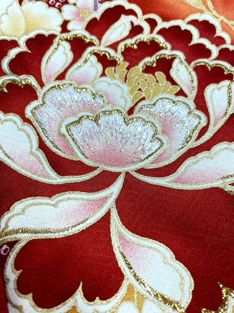 振袖 仮絵羽 舞台衣装 金彩 刺繍 紋意匠 正絹 未仕立て品 八掛付き 