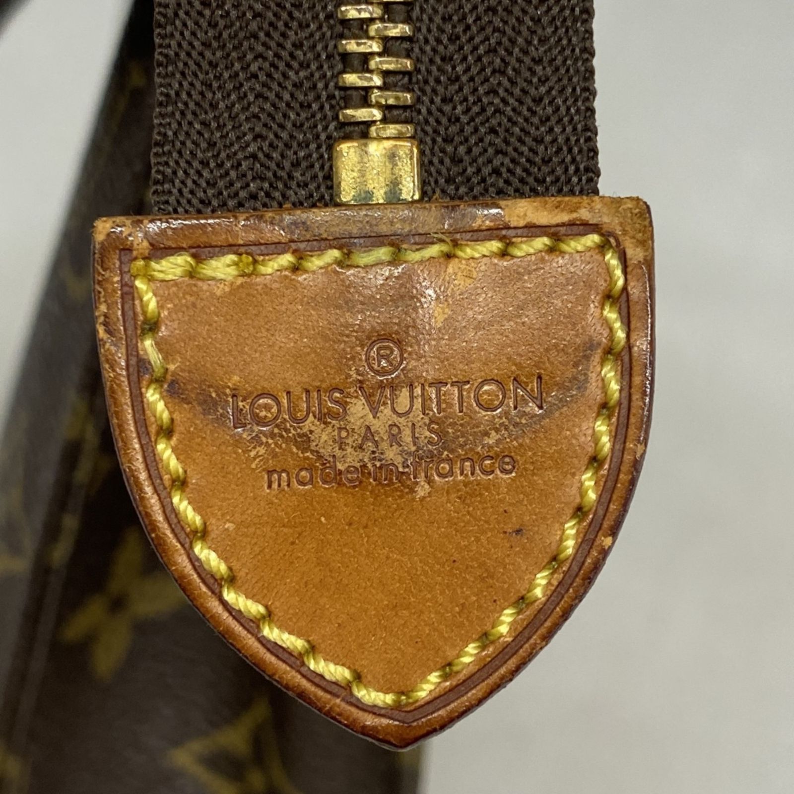 LOUIS VUITTON ルイヴィトン ポッシュトワレ モノグラム ポーチ ルイ