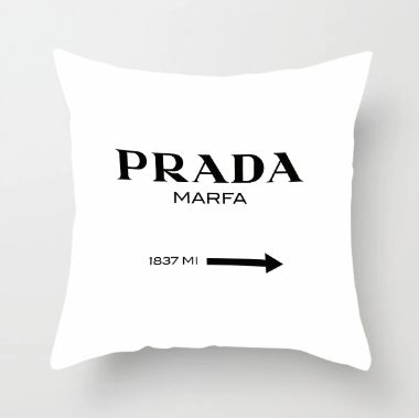 ゴシップガールPRADA/Gossiop girl/クッション ゴシップガールPRADA/Gossiop girl/クッション3点SET - メルカリ