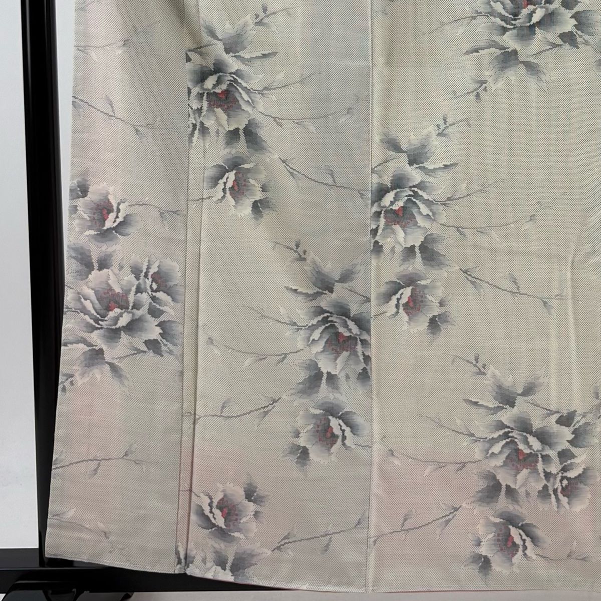 大島紬 身丈162.5cm 裄丈62.5cm S 袷 白恵泥 証紙 牡丹 クリーム 正絹 名品