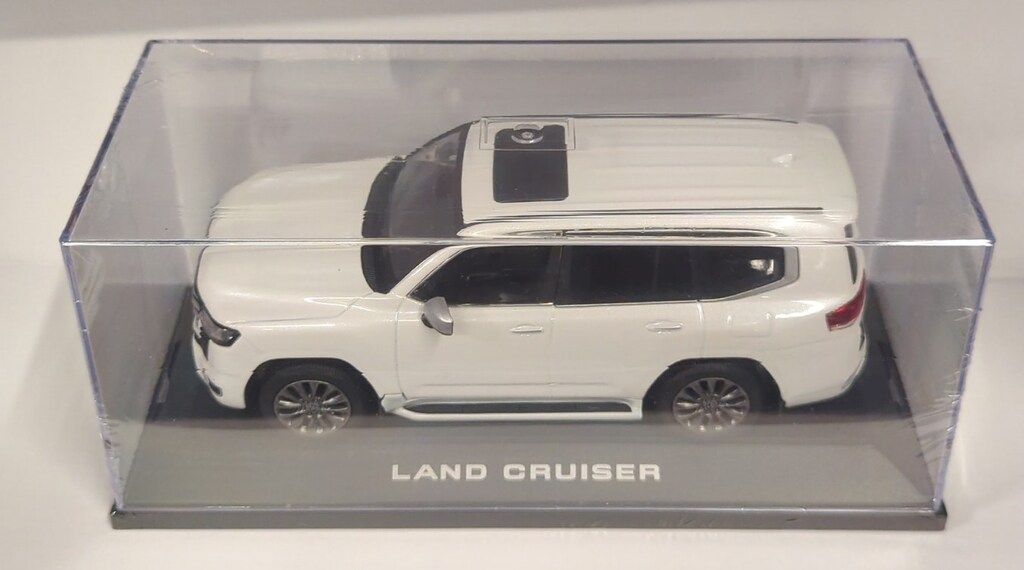 トヨタ自動車 1/30カラーサンプル トヨタ ランドクルーザー300
