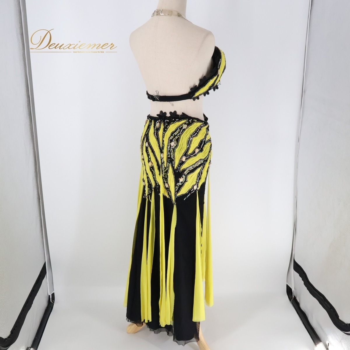 ベリーダンス衣装 エジプト製 イエロー花柄 ベリーダンス衣装 エジプト