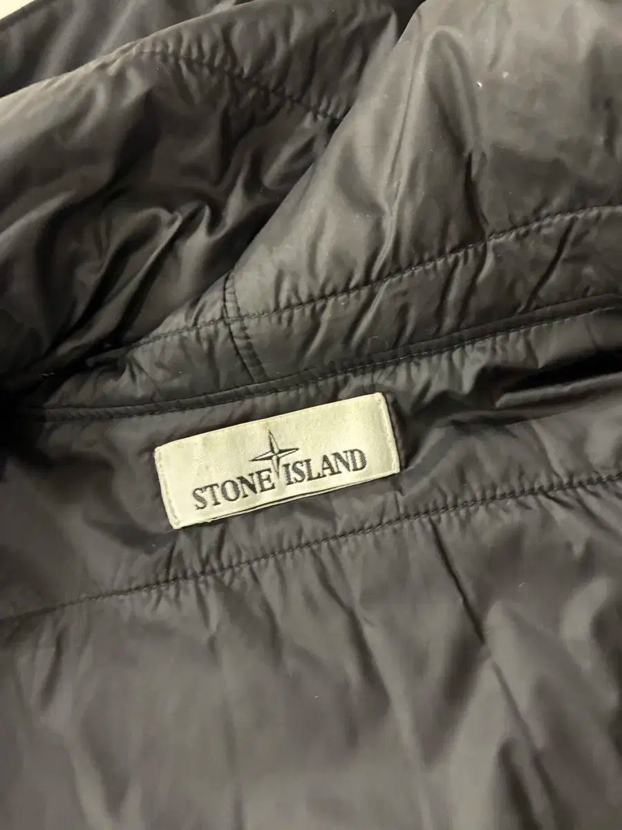 ストーンアイランド