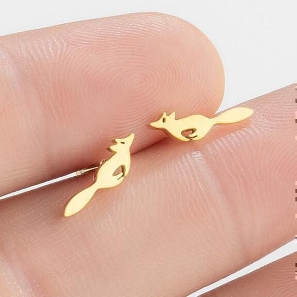 kitona 木製 キツネのピアス キツネ尻尾ピアス（赤狐） | EmiriA online shop