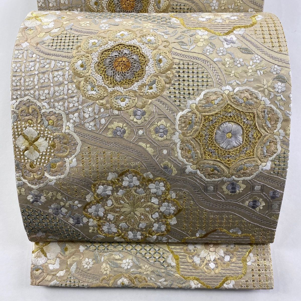袋帯 レース 華文 草花 刺繍 金銀糸 金色 六通 正絹