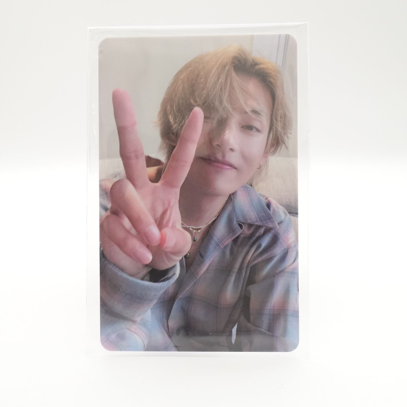BTSテテ　V，Layoverユニバラキドロ　トレカ BTS V テヒョン テテ ソロアルバム Layover 2 トレカの通販 by