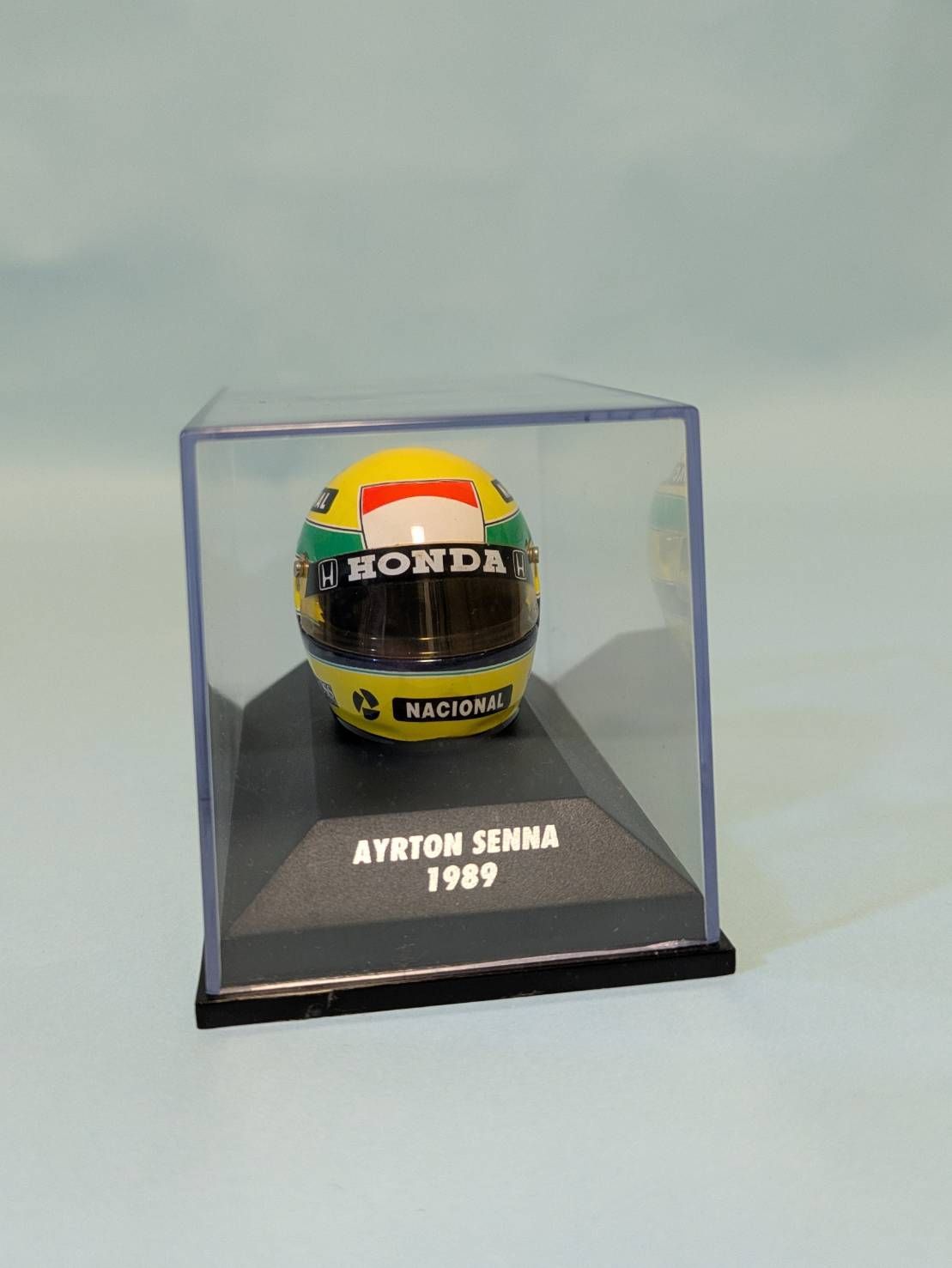 ミニチャンプス1/8 アイルトンセナヘルメットコレクション 1989 - メルカリ