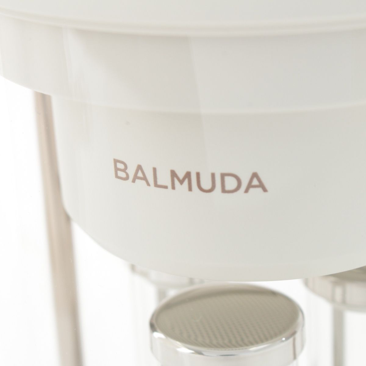 バルミューダ BALMUDA