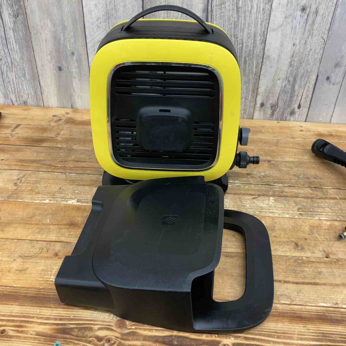 ケルヒャー　k MINI 中古　完動品 中古(B)] ケルヒャー K MINI 高圧洗浄機 水道ホース付き [良い