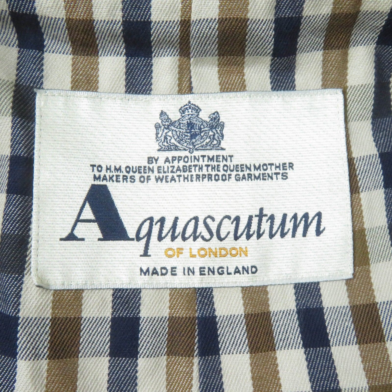 Aquascutum アクアスキュータム