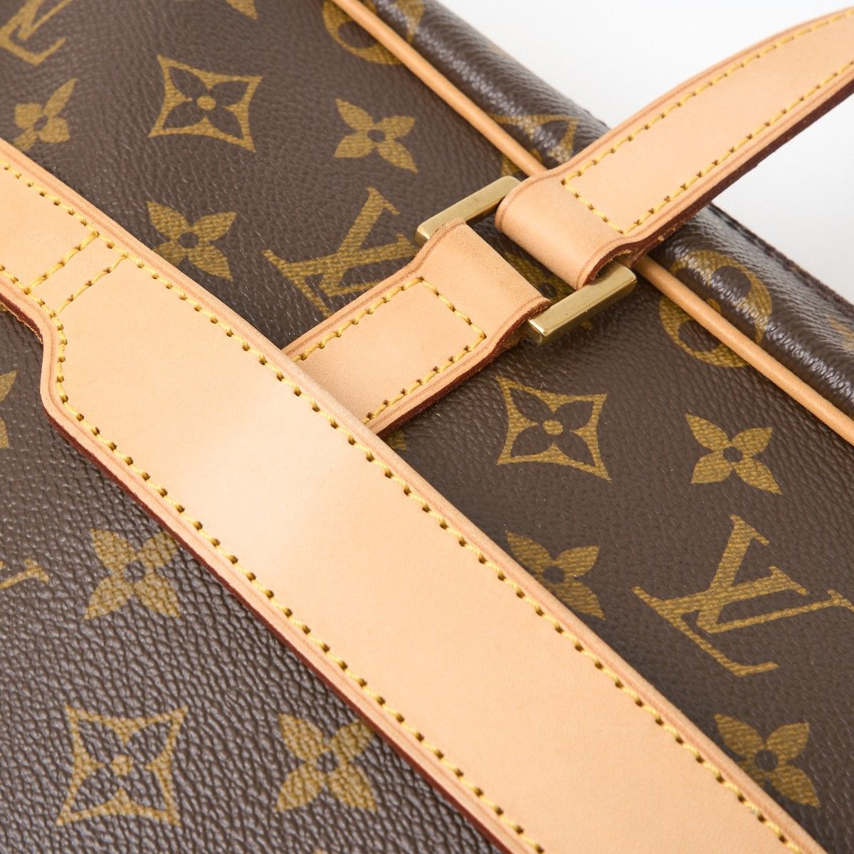 ルイヴィトン ポルトドキュマン・ペガス モノグラム LOUIS 本物