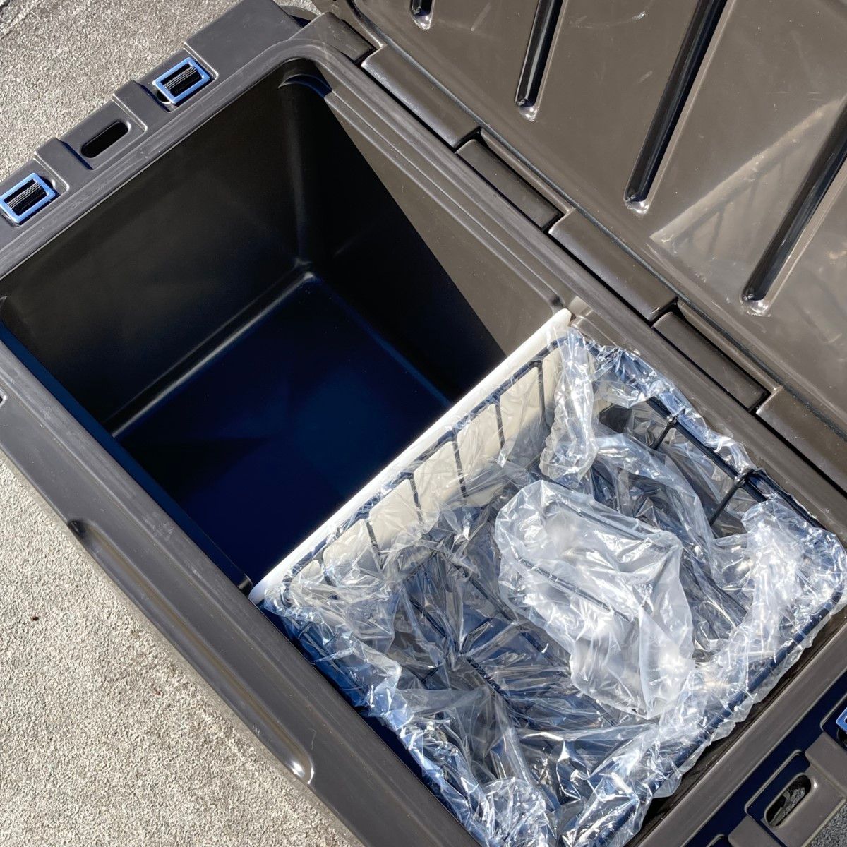 クーラーボックス