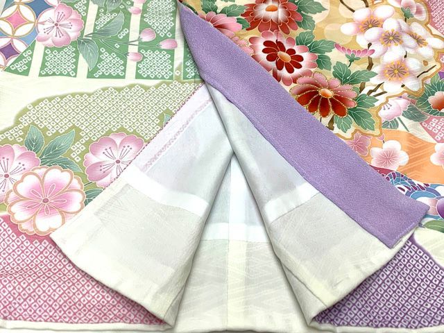 アイボリー