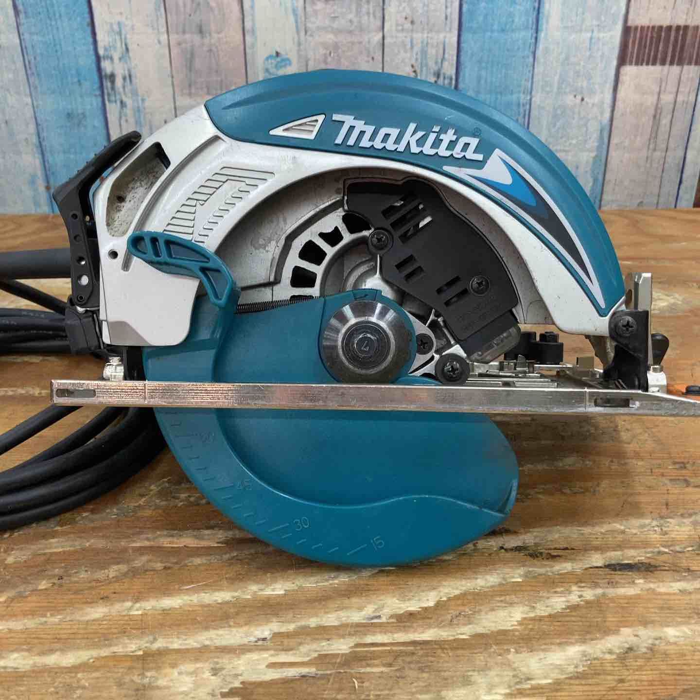 中古品】◇マキタ(makita) 165mmマルノコ M565 DIY 丸ノコ 丸鋸【柏店 