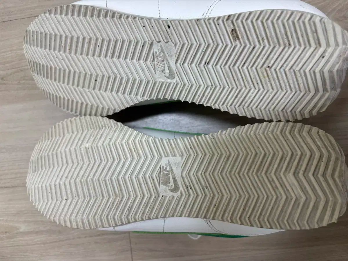 NIKE ナイキ コルテス グリーン 265