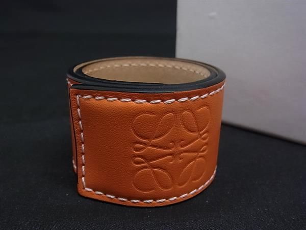 □極美品□ LOEWE ロエベ アナグラム スラップ レザー