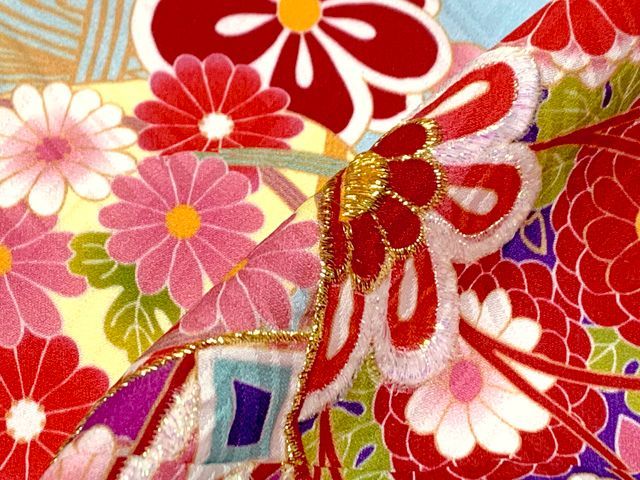 七五三 着物 7歳 絵羽柄の古典柄の四つ身の子供着物(合繊)