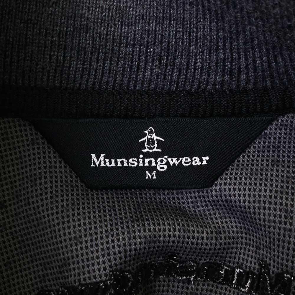 サイズ：M MUNSING WEAR マンシングウェア  ジップジャケット  グレー系 [240101414055] ゴルフウェア メンズ ストスト サイズ：M MUNSING WEAR マンシングウェア ジップジャケット