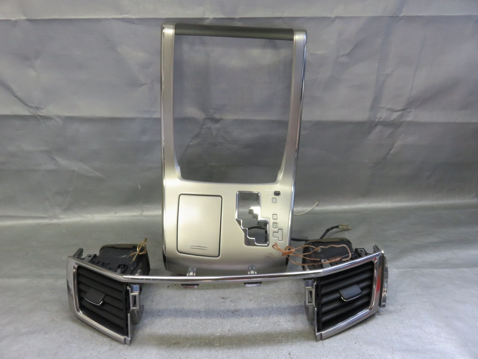 STD7201 ルファード ヴェルファイア 20系後期 センターパネル ナビ オーディオパネル 純正55412-58070 ANH20W ANH25W GGH20W GGH25W