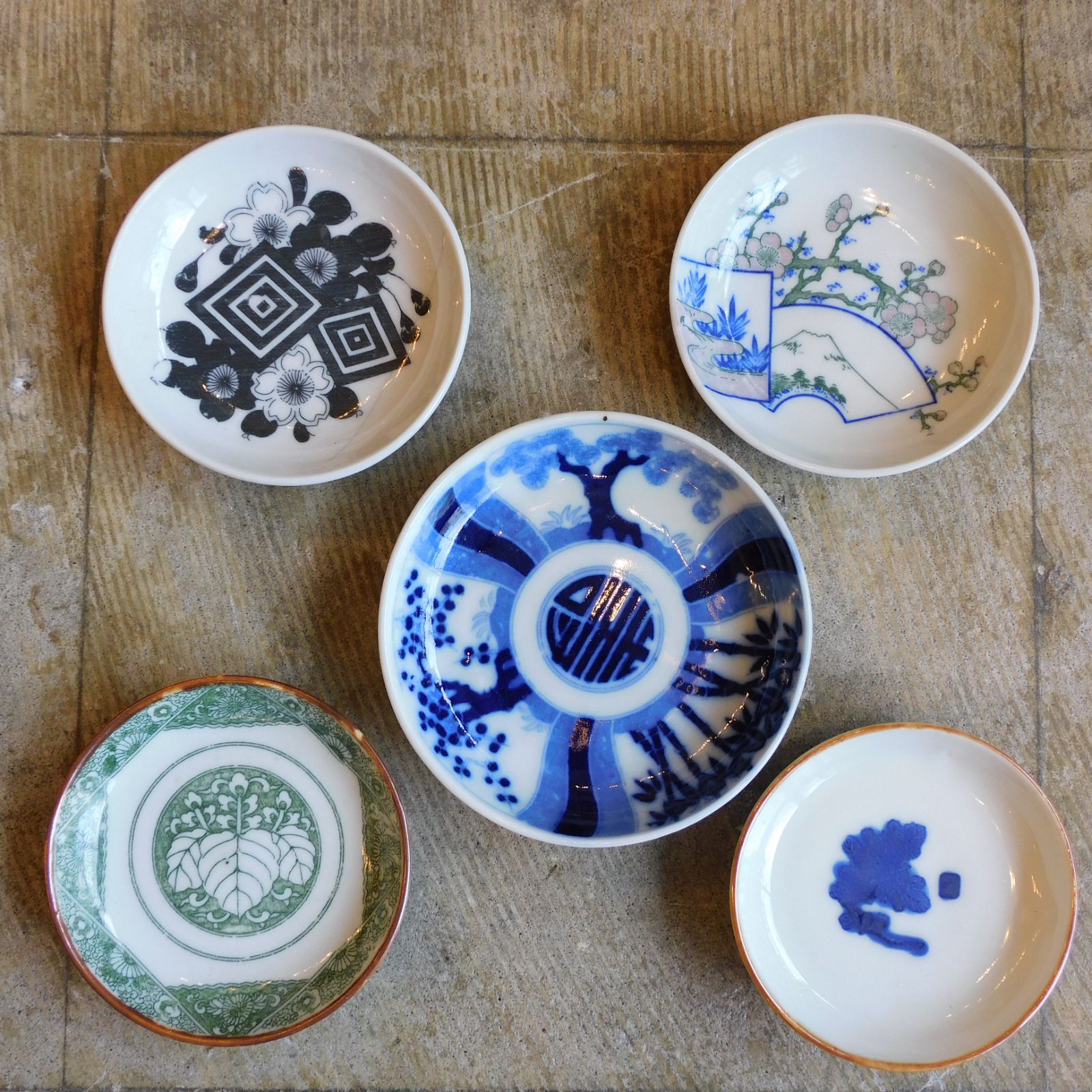 骨董　磁器　印判染付皿　５枚 骨董 磁器 印判染付皿 5枚 【公式通販】