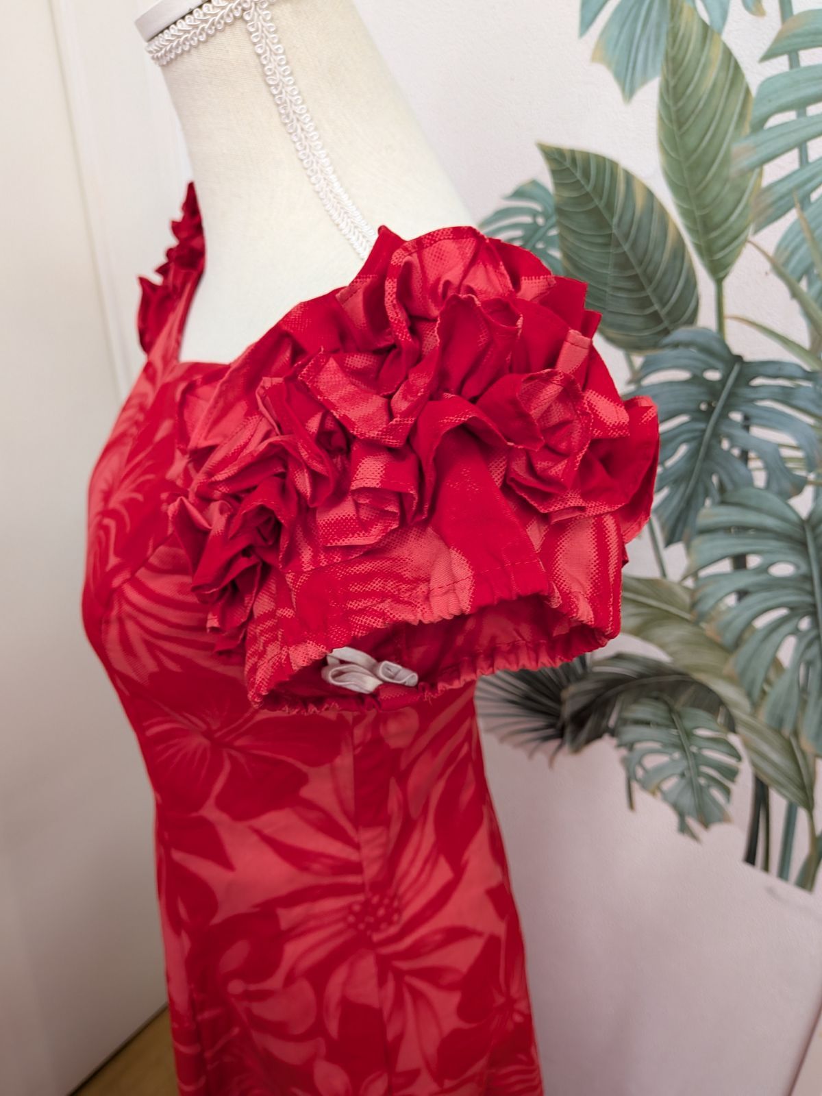 【フラダンス用衣装 日本製】PAONDOR 濃淡ピンク ムームードレスワンピース 『送料無料』フラダンス用衣装 美品PAONDOR パンドール山路 レッド ホワイト ハイビスカス柄 ムームードレス ワンピース ハワイアン