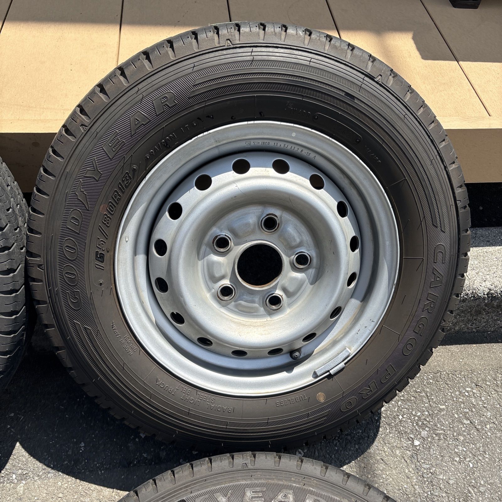 送料無料！！タウンエース ライトエース 純正ホイールタイヤセット 165