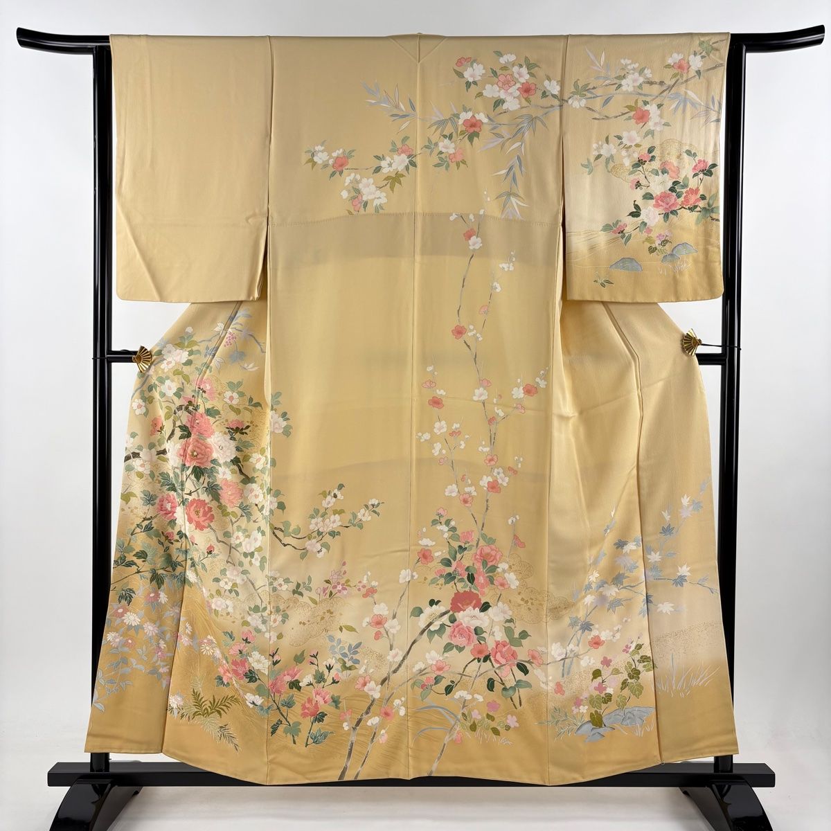 訪問着 身丈157cm 裄丈62.5cm S 袷 ますいわ屋 牡丹 椿 金彩 ぼかし ベージュ 正絹 名品