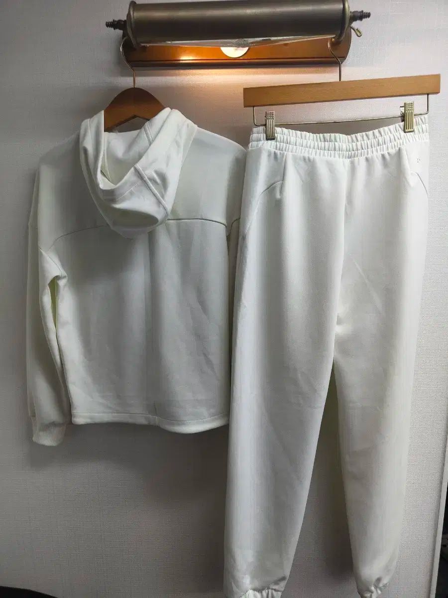 S Mulawear ミュラウェア コンポート フード付きジップアップ セット パンツ セットアップ 販売