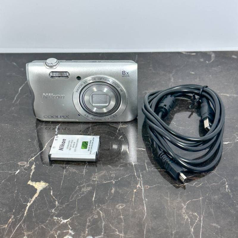 Nikon COOLPIX A300 シルバー ニコン クールピクス デジタル
