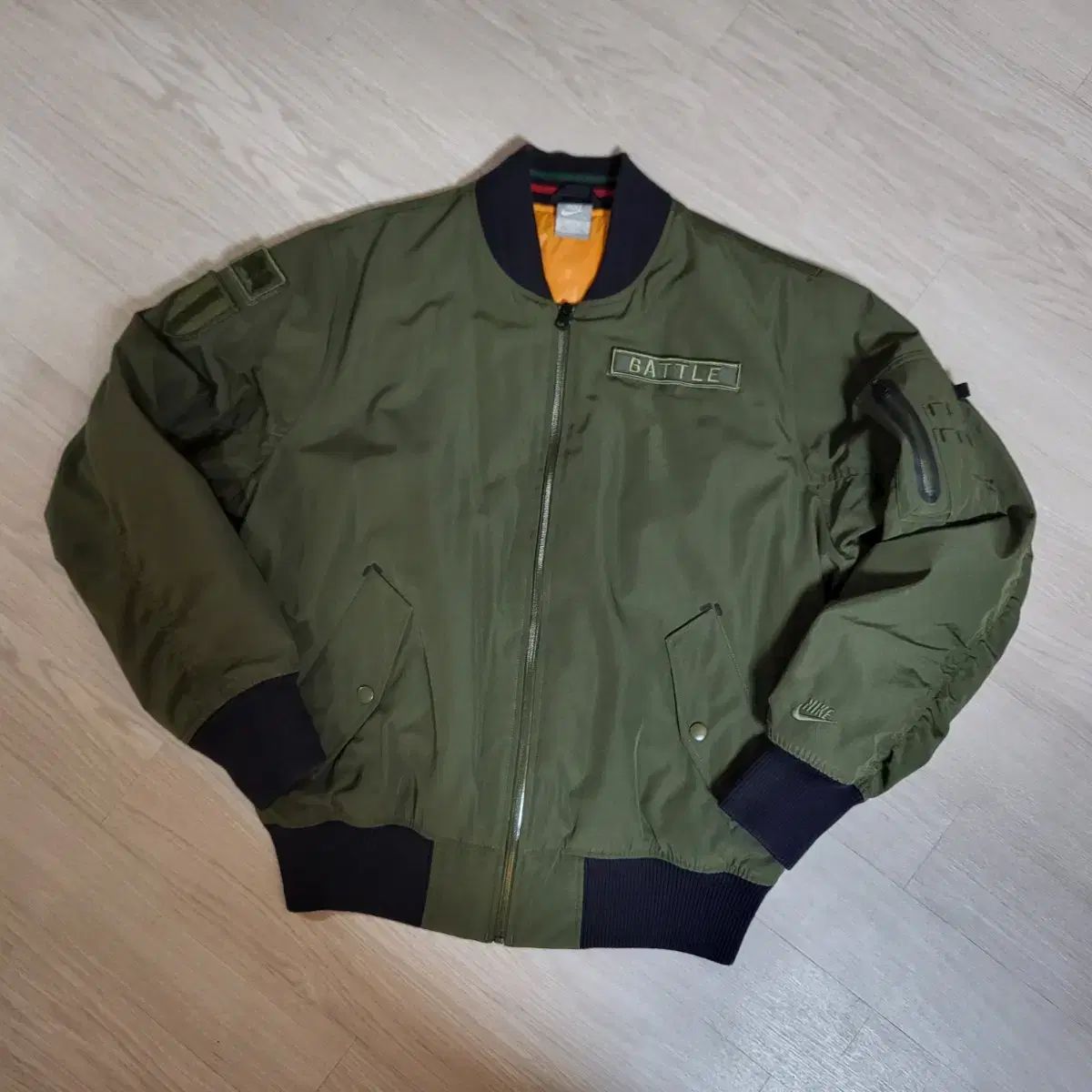 【雷市場（ポンジャン）商品韓国直送】 Nike(ナイキ） コヴィー ma ー 1