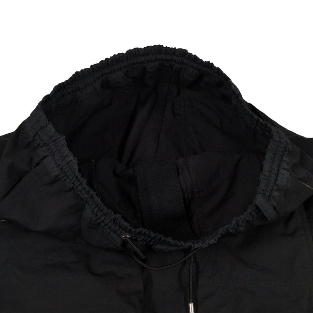 SACAI サカイ 品番 23-03089M TASLAN NYLON PANTS イージーナイロン