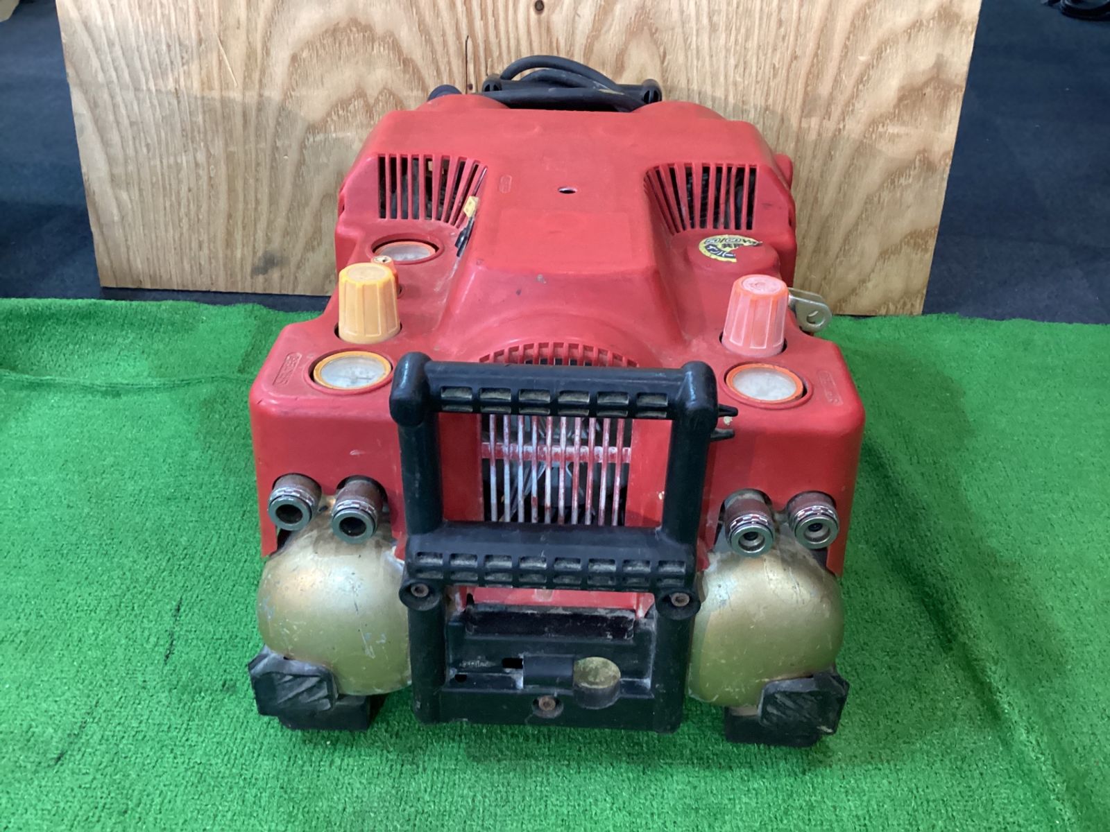 ①☆ジャンク☆MAX スーパーエア・コンプレッサ AK-HL1050E 常圧 ①☆ジャンク☆MAX スーパーエア・コンプレッサ AK-HL1050E 常圧