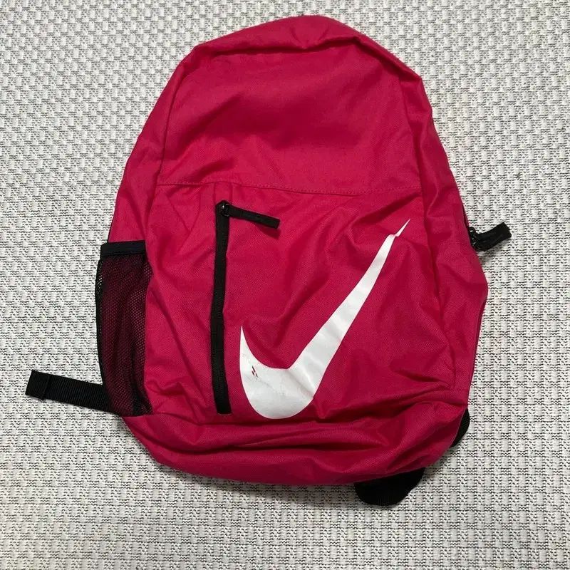 【雷市場（ポンジャン）商品韓国直送】 NIKE NIKE(ナイキ) ビッグロゴ リュック リュックサック