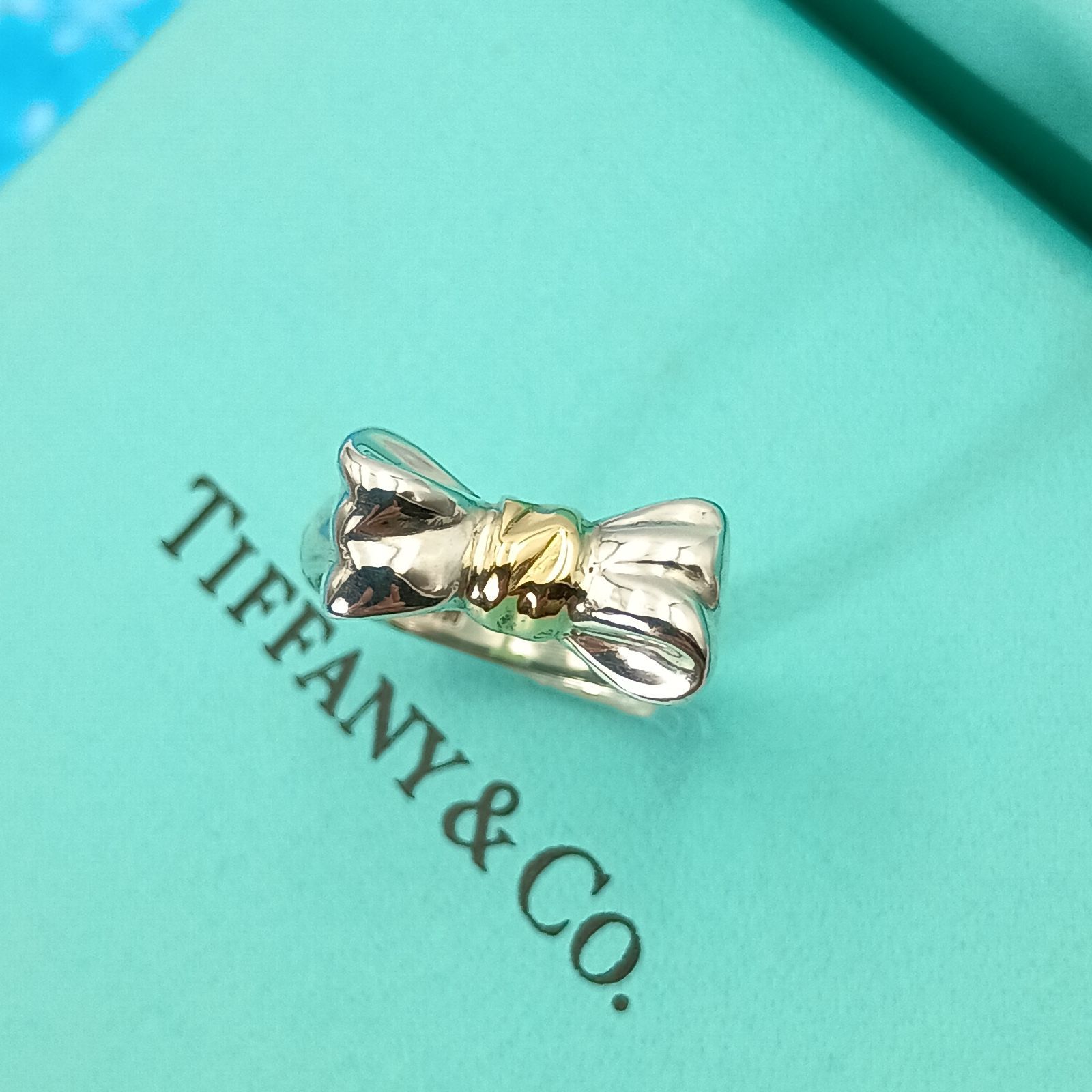 未使用に近い ティファニー リング リボン 750 925 コンビ 11号 廃盤】ティファニー TIFFANY&Co リボン シルバー ゴールド