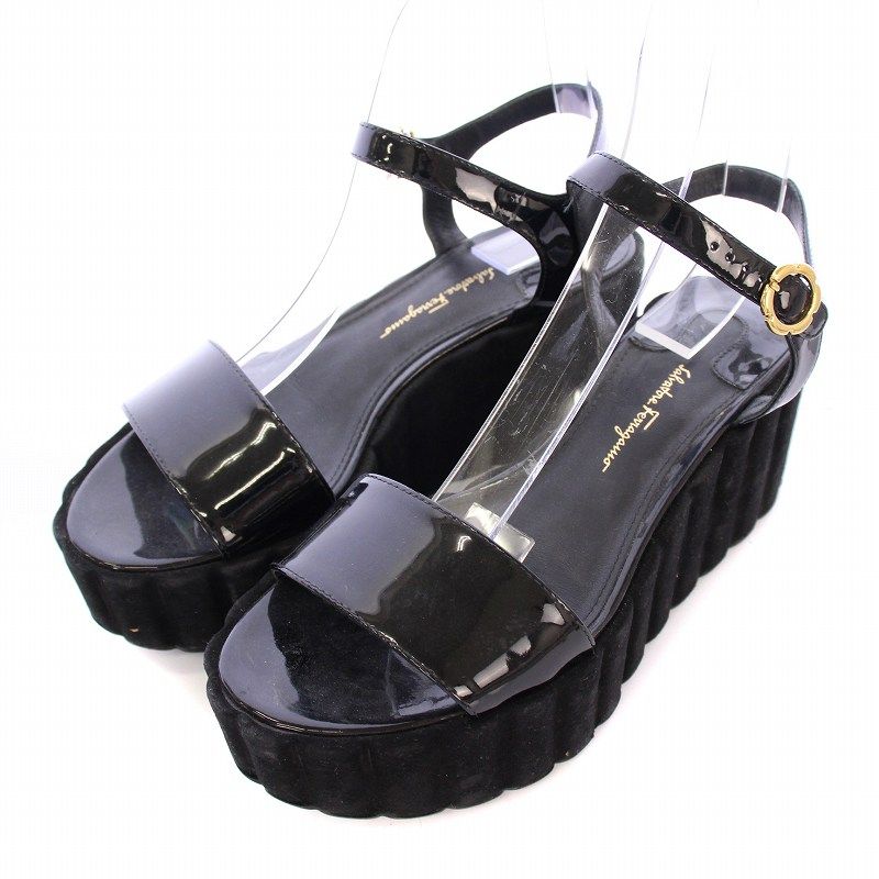 フェラガモ　エナメル ストラップサンダル サルヴァトーレフェラガモ Salvatore Ferragamo ストラップ
