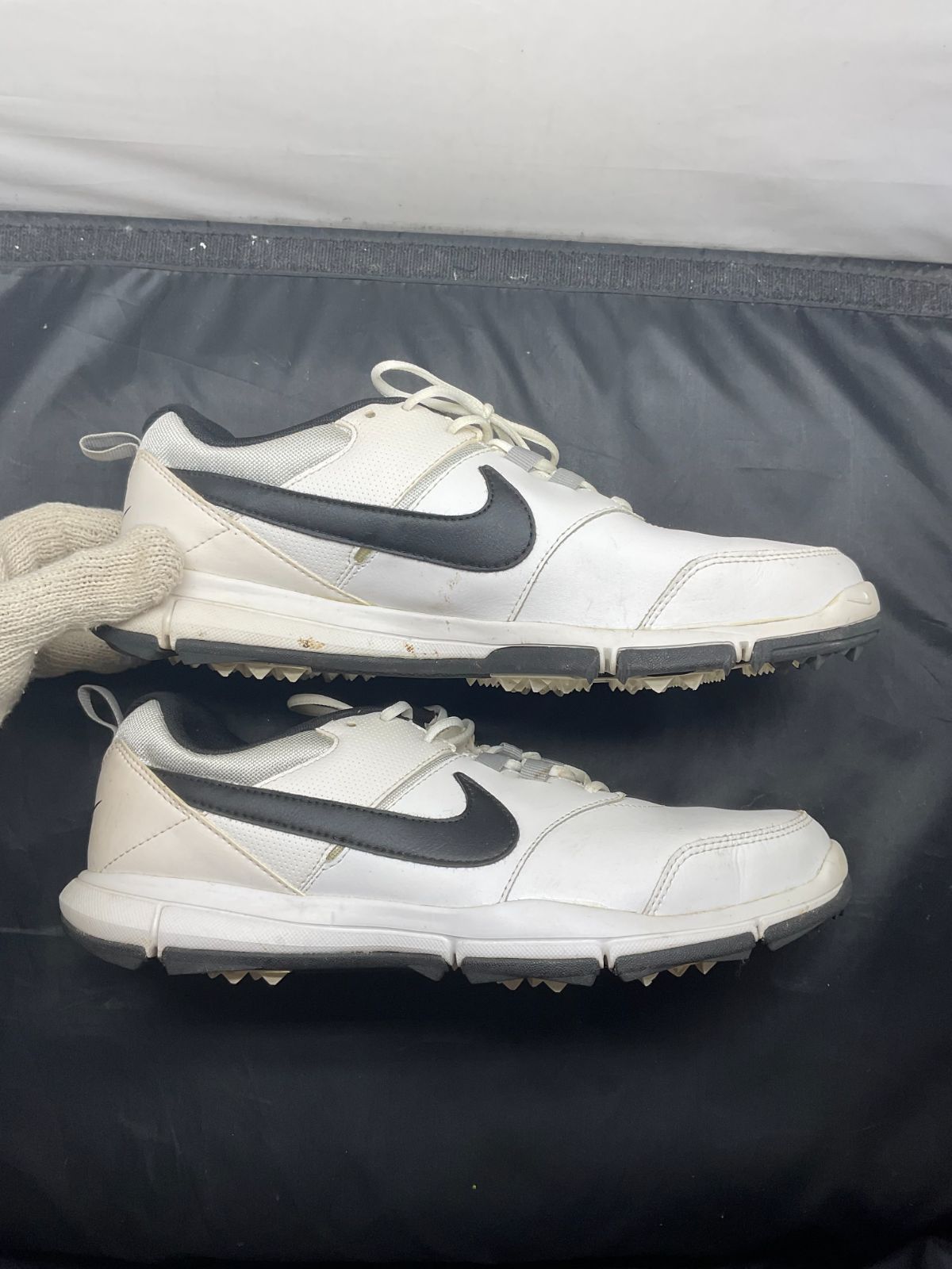 初*童様 【未使用】【送料無料】お買得！ Nike ゴルフシューズ ホワイト/ブ org.jpg